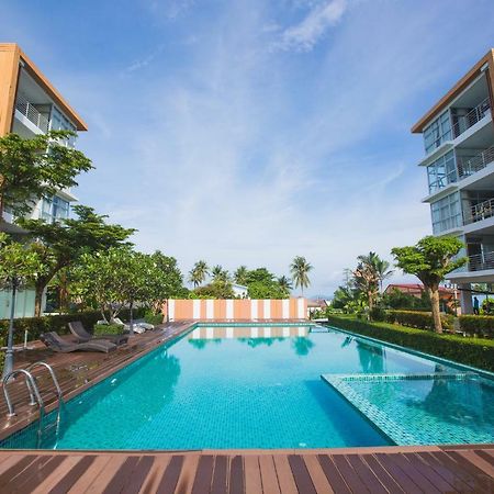 Apartamento de 50 m² en Playa Klong Muang, con 1 habitación Exterior foto